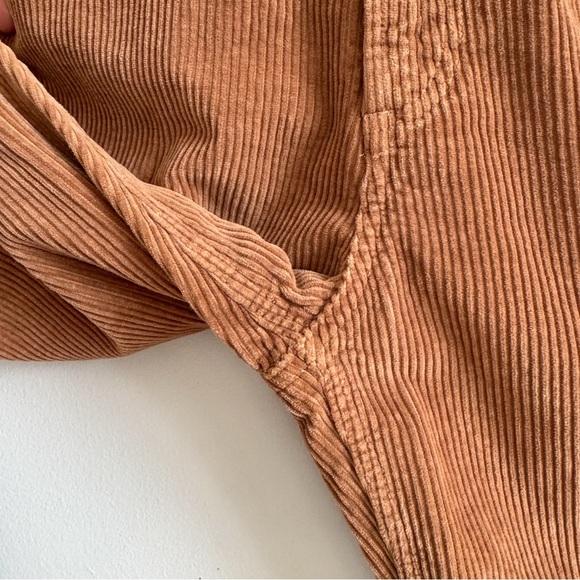 DENIM FORUM • The '90s Joni High Rise Loose 30L in Gold Rush Brown - Picture 5 of 12